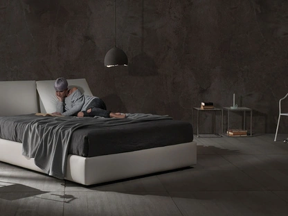 Letto matrimoniale Zoè Tre Ring 28 in vellutino imbottito di Excò