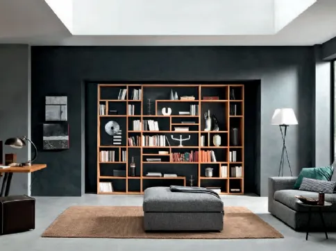 Libreria a muro capiente in legno chiaro Mixer CM10 di FGF Mobili