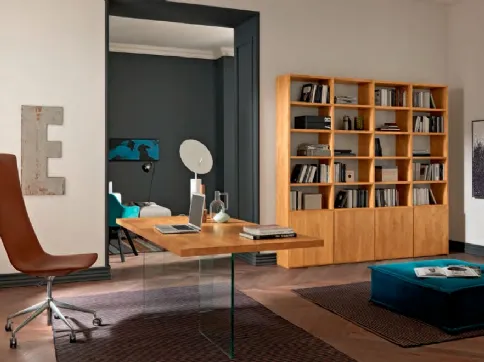 Libreria a muro in legno con vani a giorno e ante chiuse Mixer CM12 di FGF Mobili