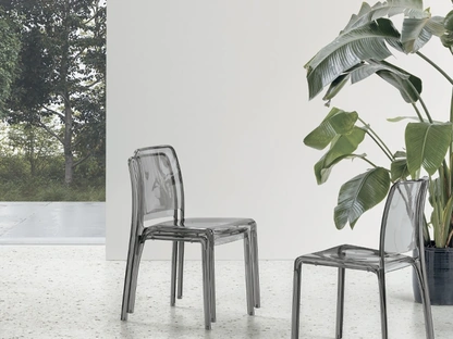 Sedia impilabile Futura in policarbonato trasparente di Target Point