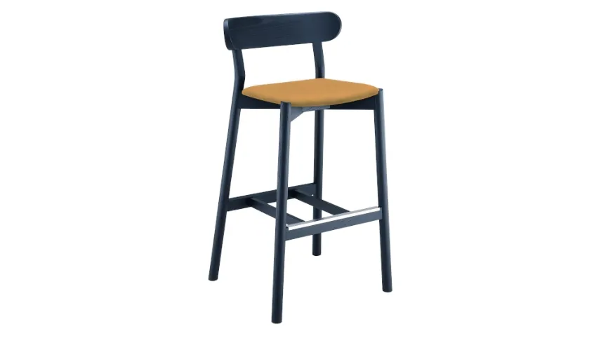 Sgabello Montera in legno con seduta in cuoio di Midj