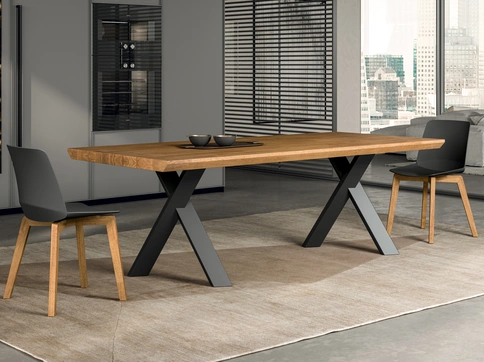 Tavolo Walking in rovere e metallo di FGF Mobili