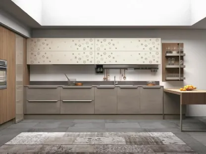 Cucina Moderna in laccato opaco e Noce Canaletto con penisola Clover 13 di Lube