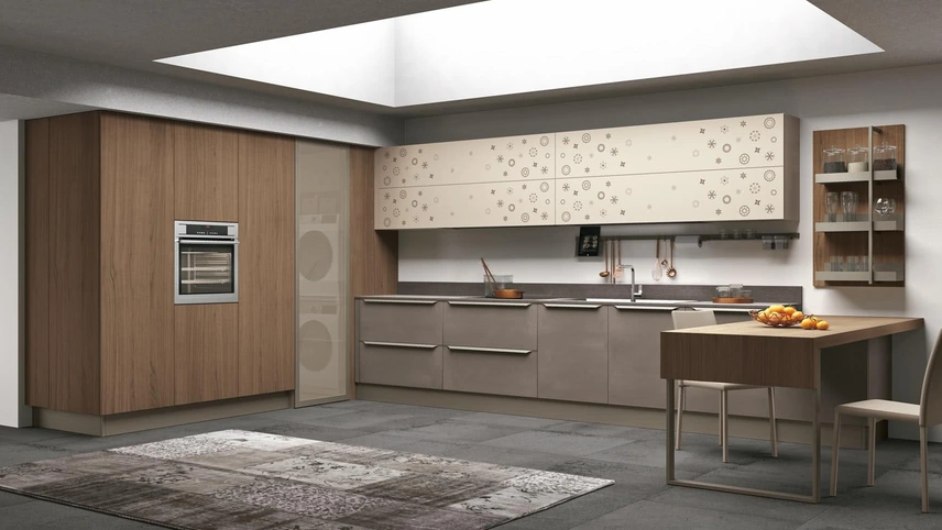 Cucina Moderna in laccato opaco e Noce Canaletto con penisola Clover 13 di Lube