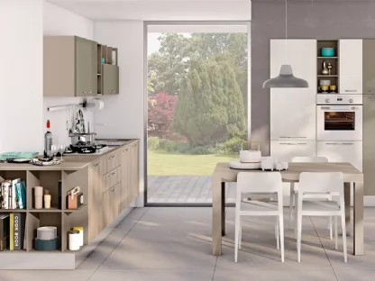 Cucina Moderna lineare Kyra finitura Rovere Cipria e laccato lucido Verde Lichene di Creo